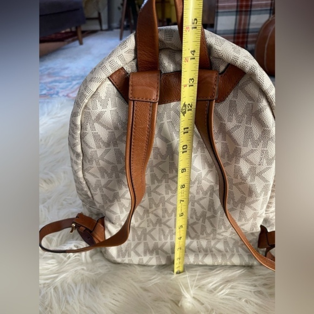 Michael Kors Beige Monogram jet set‎ signature backpack vanilla large leather - Picture 6 of 16